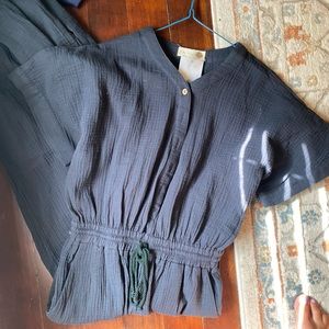 Brand new Henly boutique jumpsuit. So pretty! Size medium, wide leg.